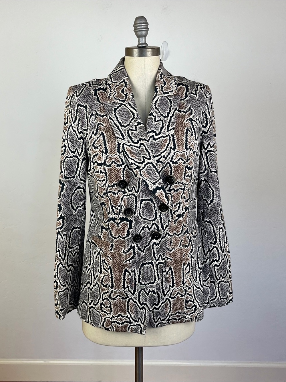 Cabi Python Print Ponte Blazer - Picture 2 of 8